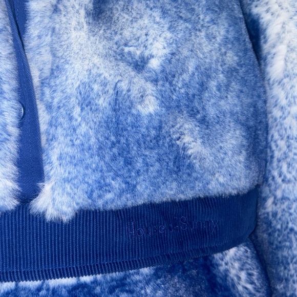 House of Sunny Faux Fur Pullover - Picture 2 of 3